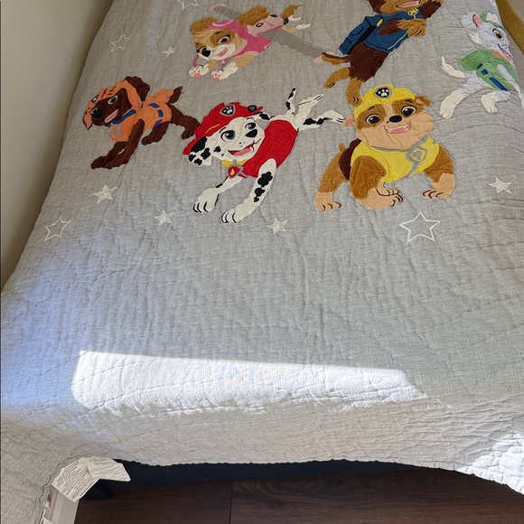 Pottery Barn Kids Paw Patrol Twin Quilt and Standard Sham - Picture 6 of 11